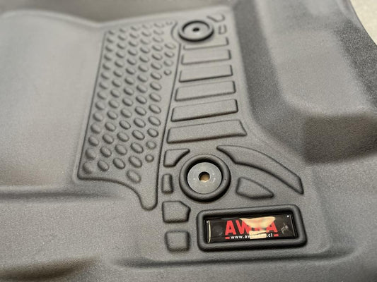 PISOS AWKA (DELANTEROS) - CHEVROLET SILVERADO 2014-2018