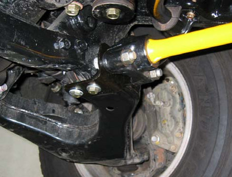 REFUERZO PARA BRAZO DE CONTROL IRONMAN4X4 - TOYOTA LANDCRUISER SERIE 100 1998+ - LEXUS LX470 1998+