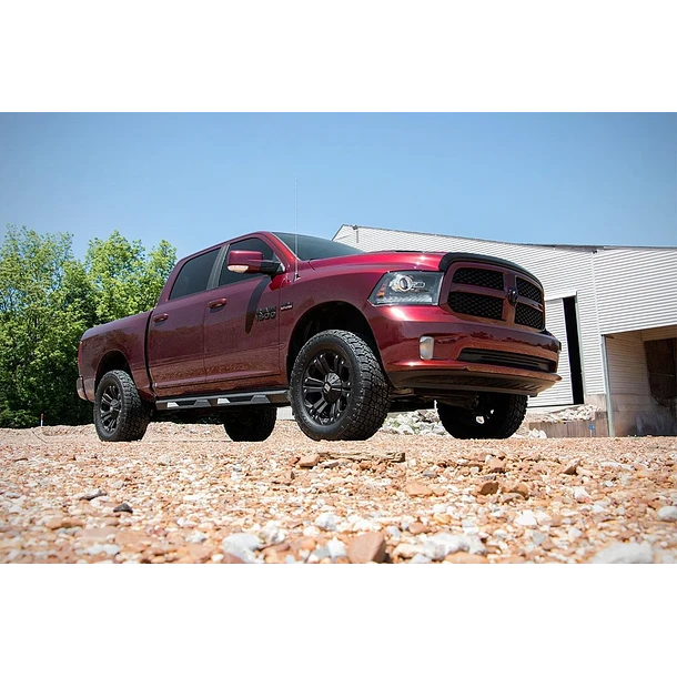 Kit de levante con bandejas 3 Rough Country - Dodge RAM 1500 12-18
