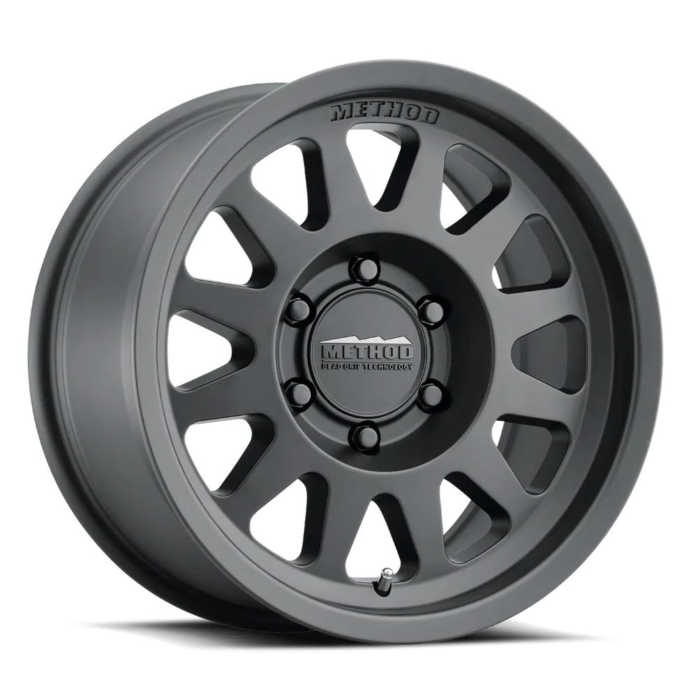 Method 704 Matte Black 6x135 r17