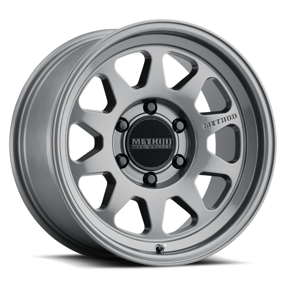 Method 316 Gloss Titanium 6x135 r17