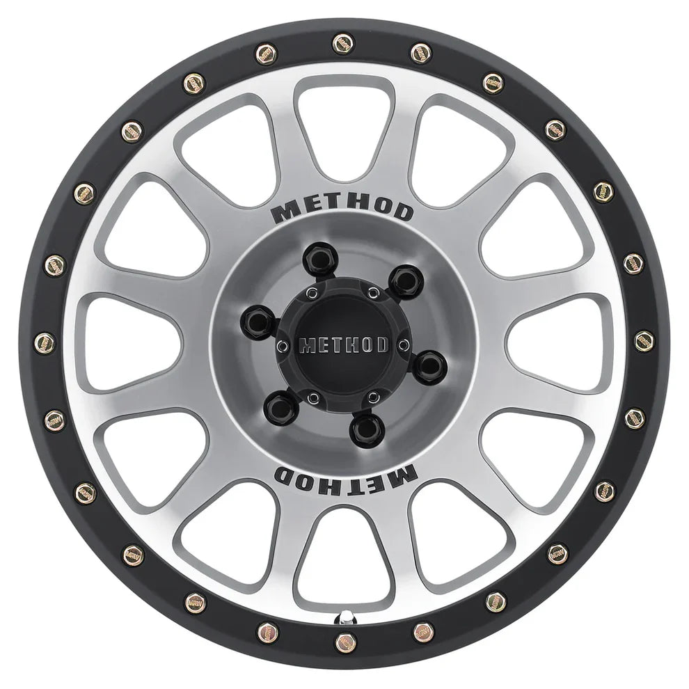 Method 305 Machined & Black Lip 6x139.7 r18