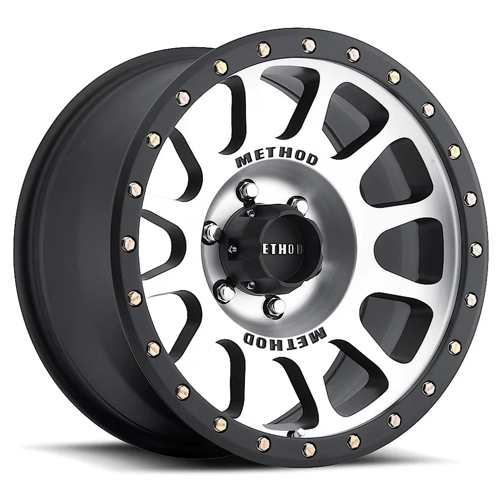 Method 305 Machined & Black Lip 6x139.7 r18