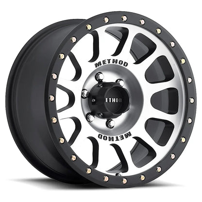Method 305 Machined & Black Lip 6x139.7 r18